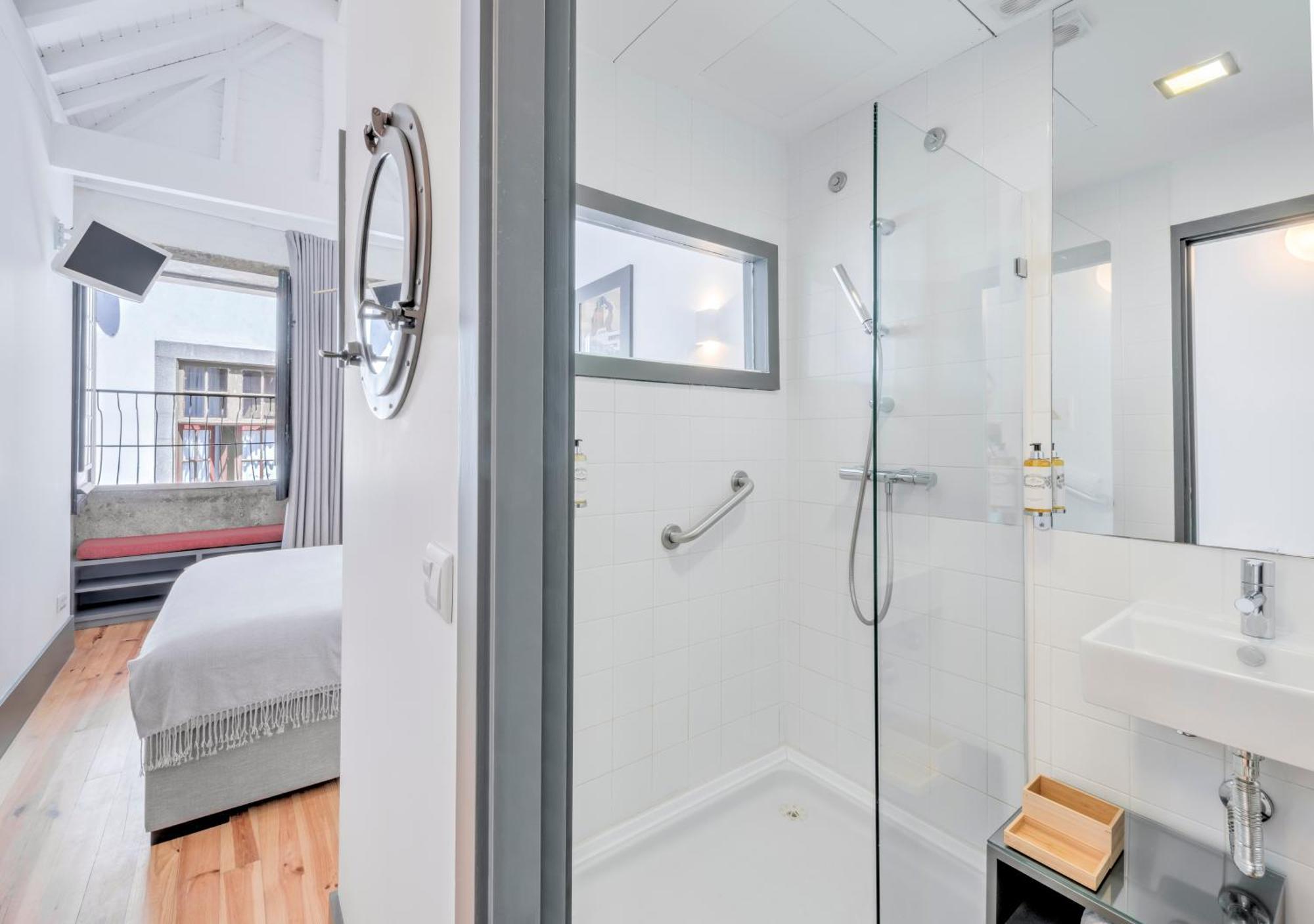 Oporto Street Fonte Taurina - Riverfront Suites (Adults Only) Bilik gambar