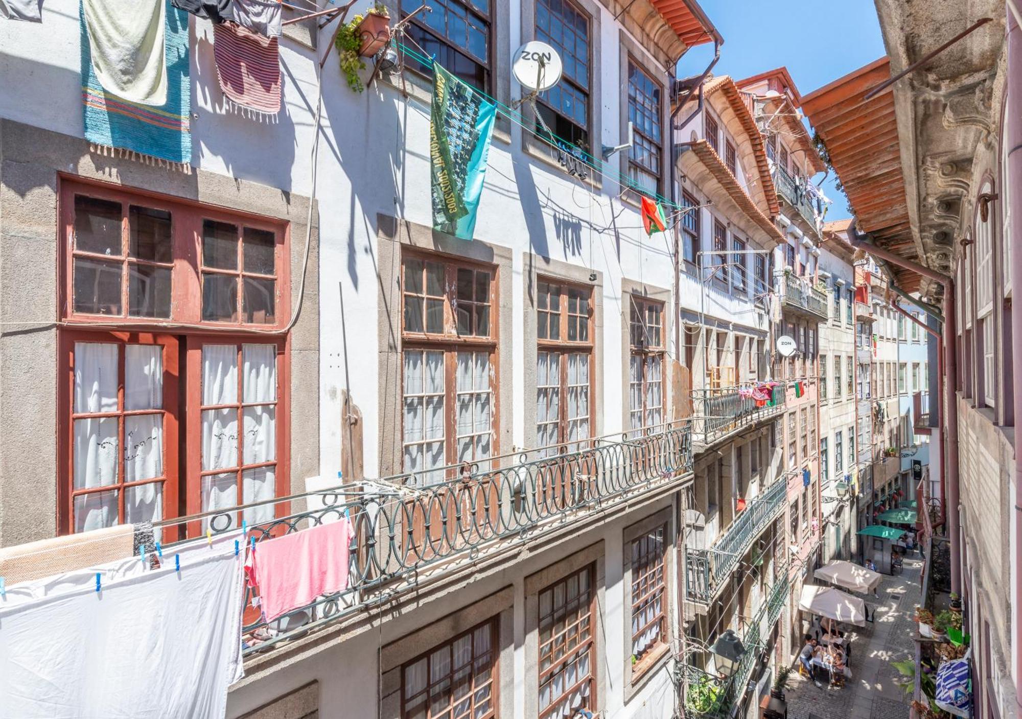 Oporto Street Fonte Taurina - Riverfront Suites (Adults Only) Bilik gambar